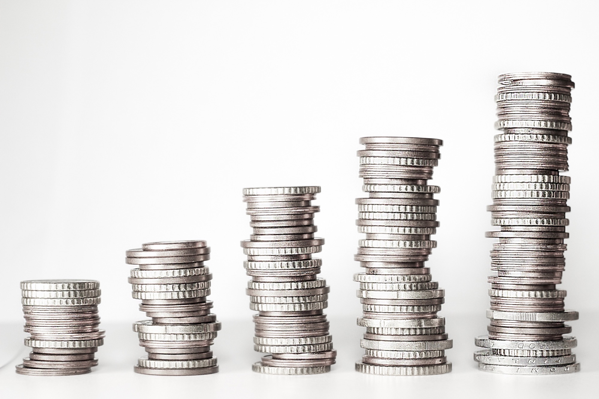 Unpaid interim payment certificate accruing financing charges on a construction project